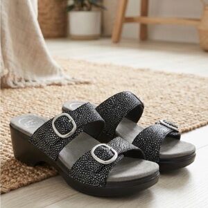 Dansko Women's Sophie slip-on Sandals✨Size 39 (8.5)